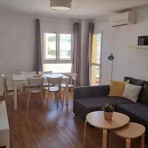  Apartment Piso Centrico Reformado / In The Center